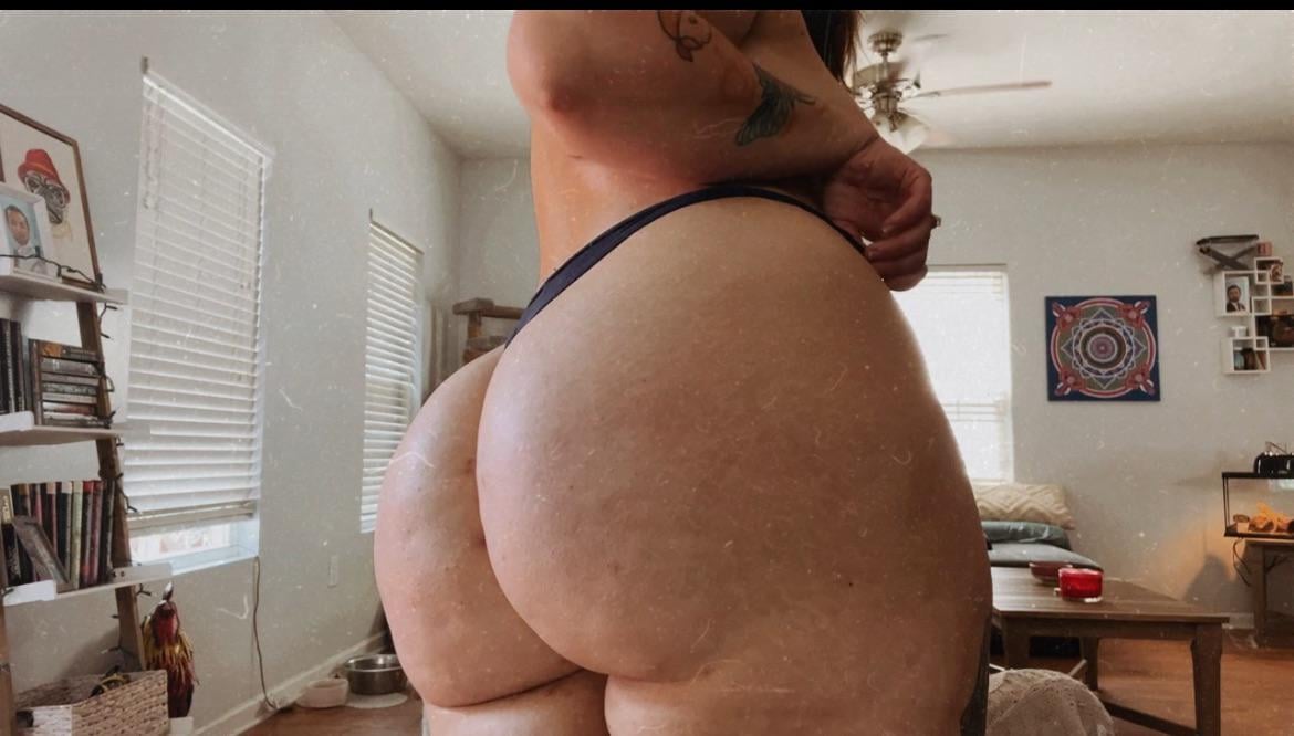 PAWG Craziest place youve had sex Winner gets a thumbs