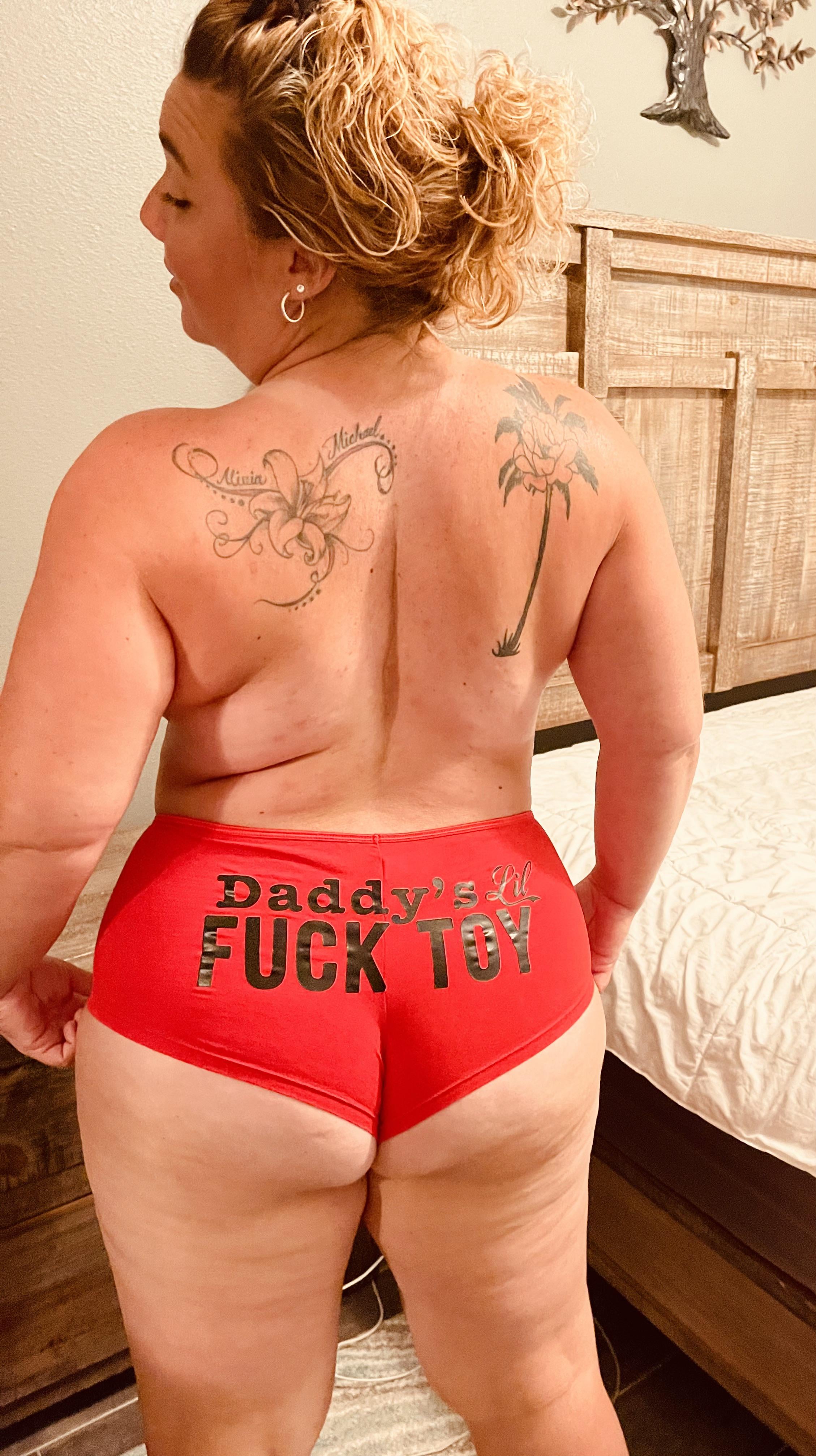 PAWG Is this ass thick enough for you