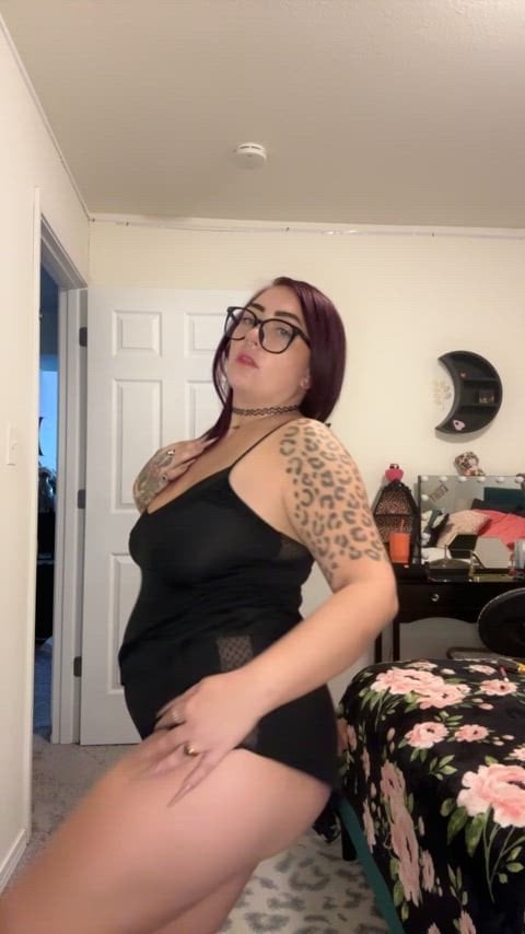 38 mom of 2 and a whole snack Thick