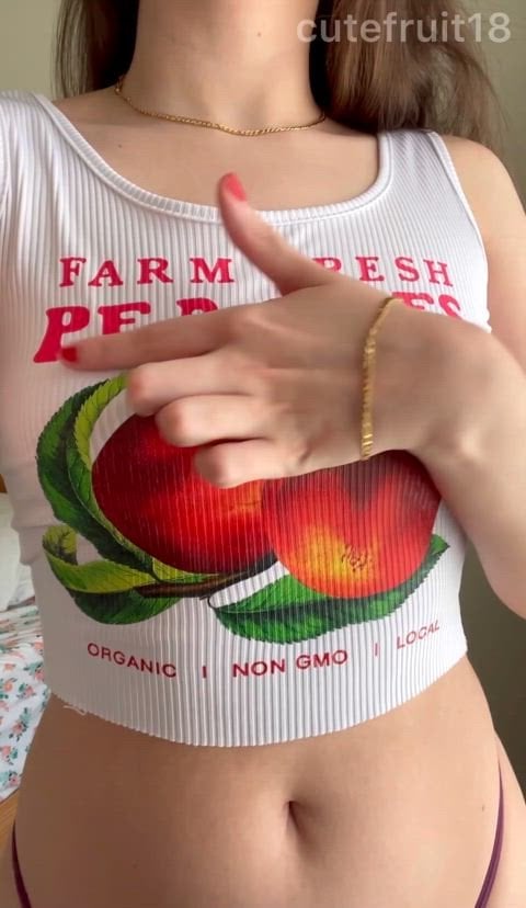 PAWG heres a peach to sink your teeth into