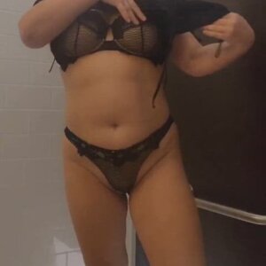 Me and the work bathroom, name a more iconic duo