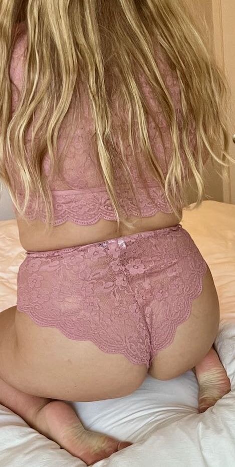 PAWG 51 blonde and mostly ass