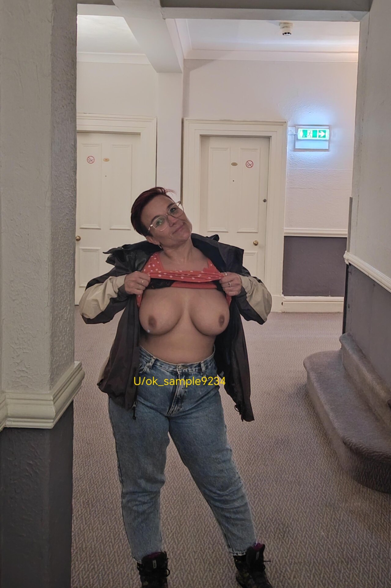 Thicker Hotel flash xx 42 UK