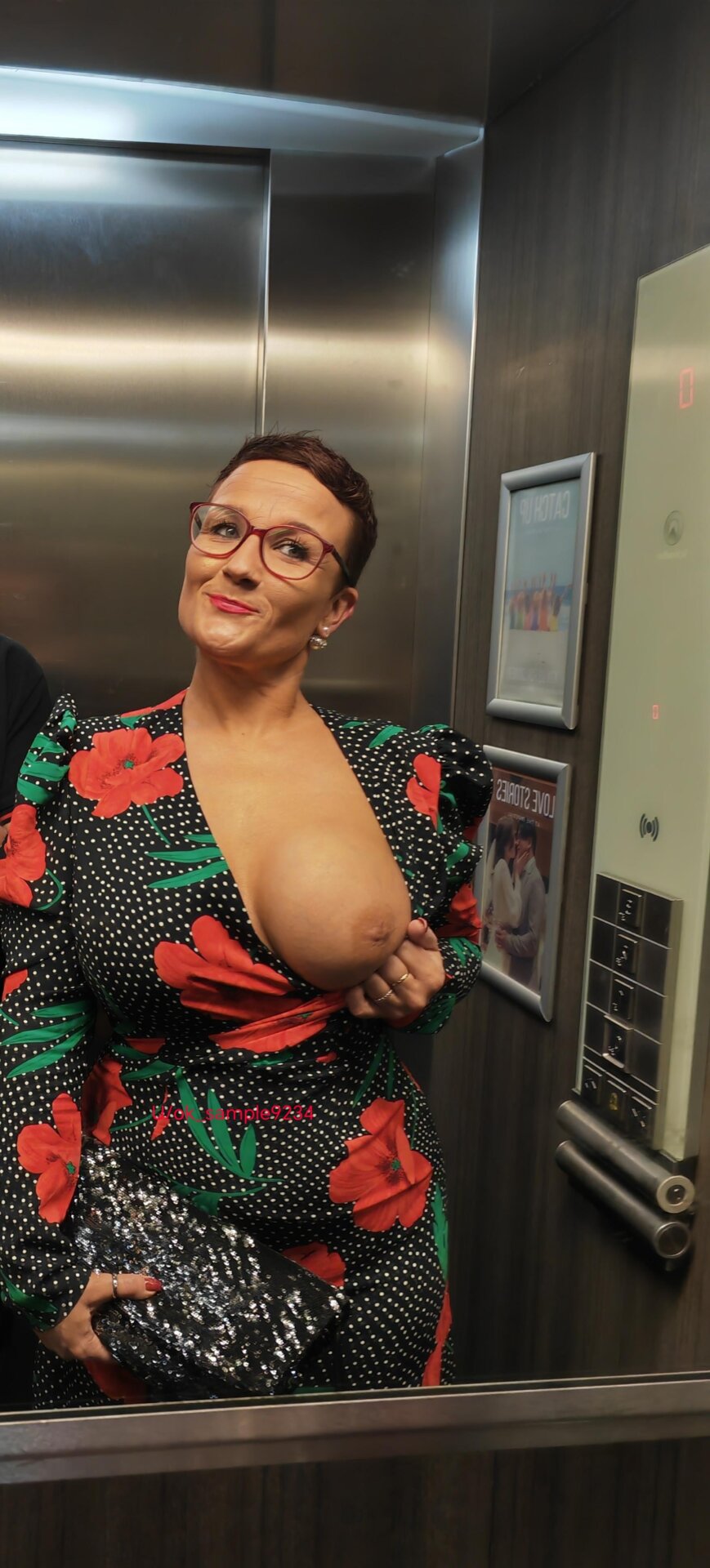 Thicker Love an elevator flash xx 42 UK