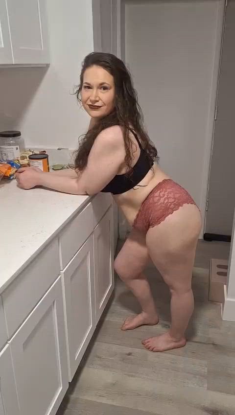 Feel some love and goodness Thick White Girls