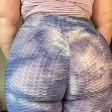 watch my ass bounce and twitch in slo mo