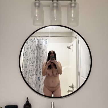 Mirror views always capture the thickness just right