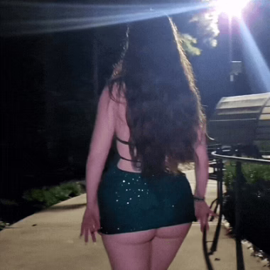 Am I too thick too wear this skirt?