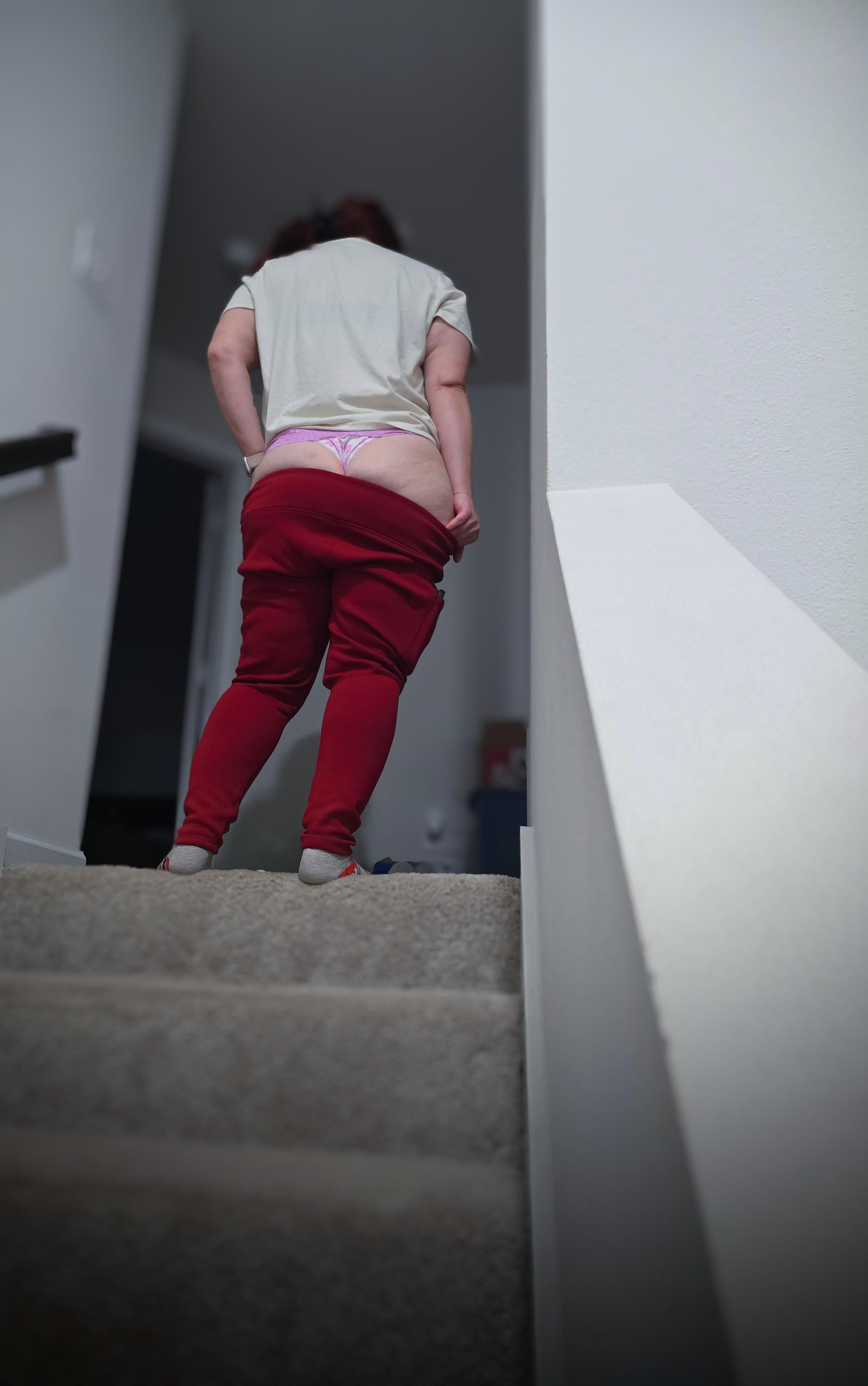 Come up with me Thick White Girls