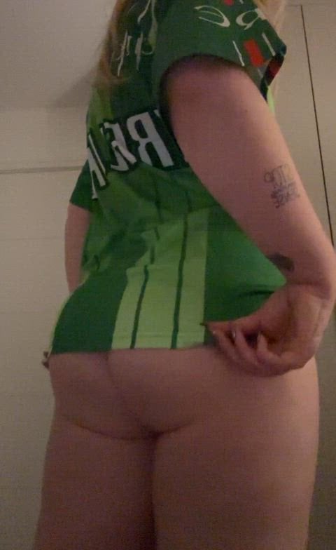Not bad for a 57 Irish pawg on St Patricks