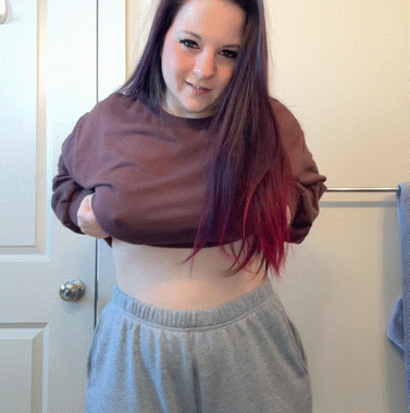 For those who like chubby moms
