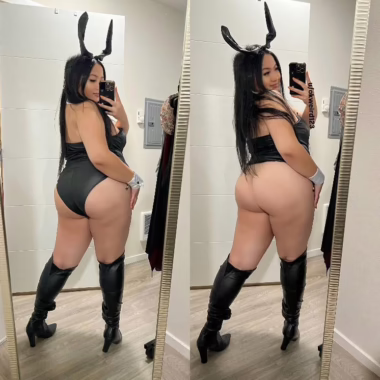 Pull my hair and pound my booty