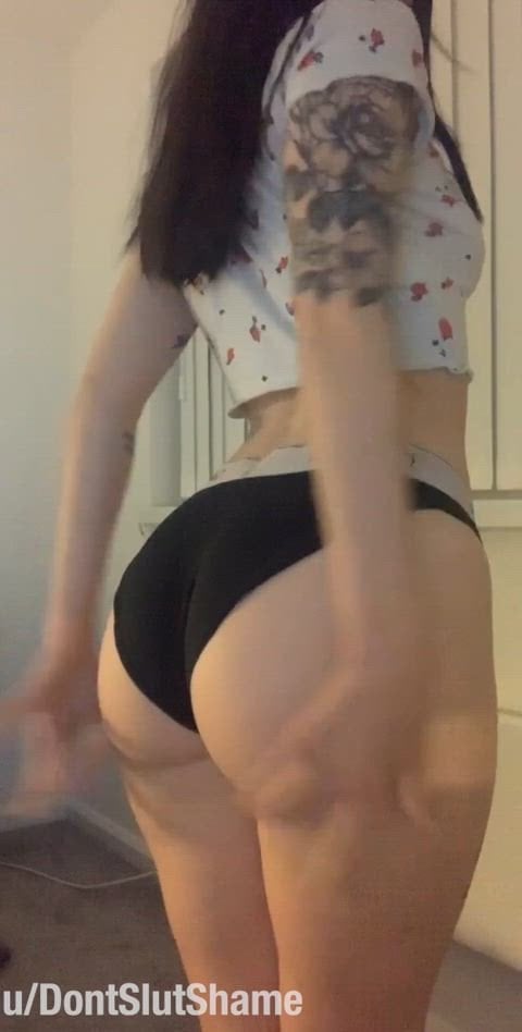 Anybody order a slim British girl with a pillowy ass