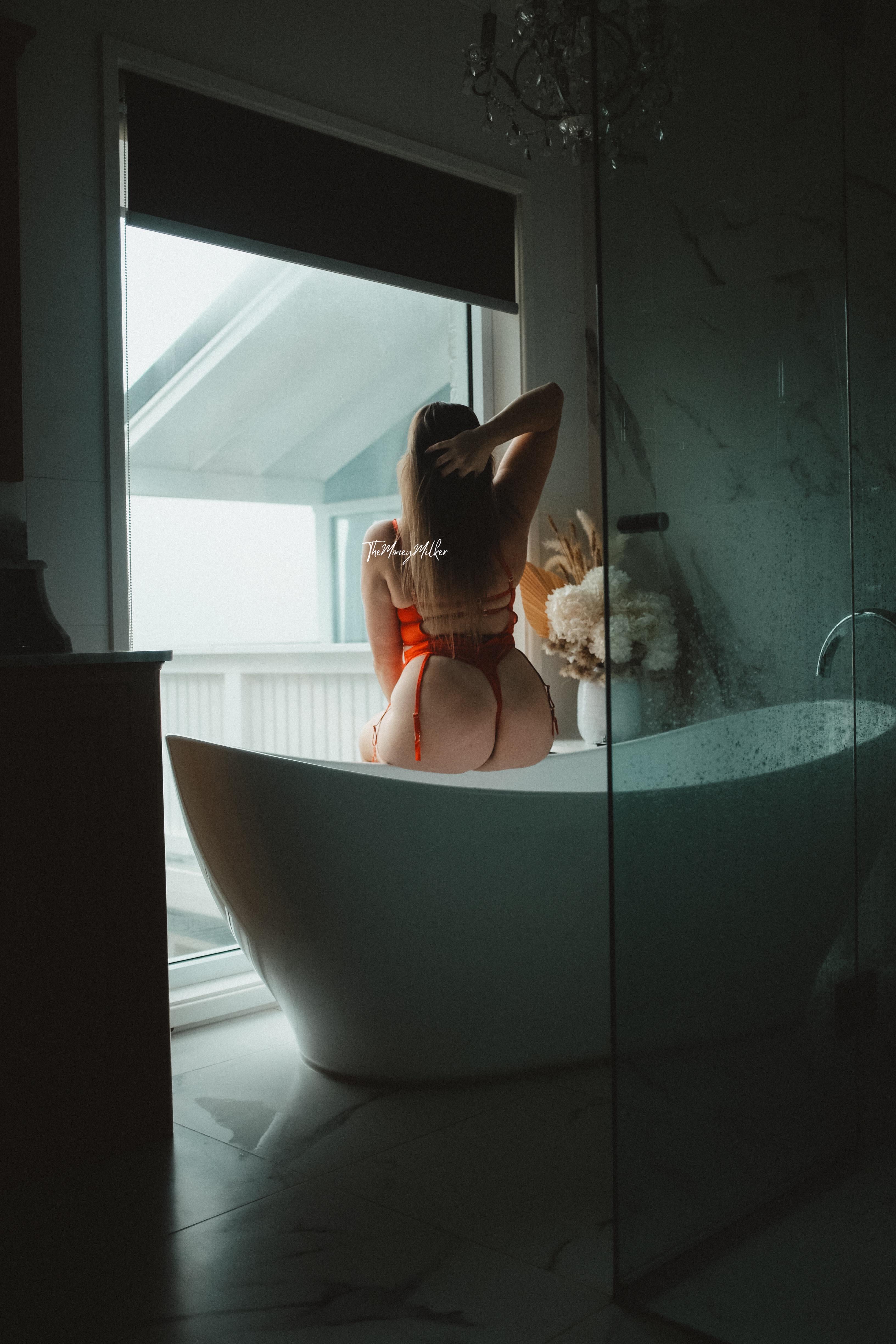 PAWG Thick White Girls