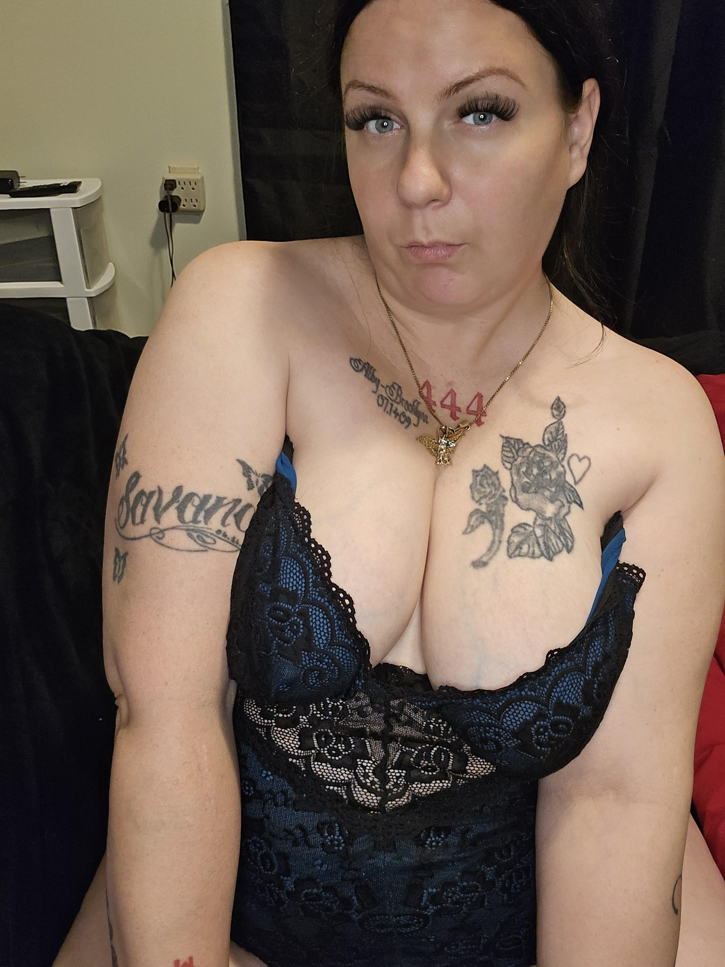 Thick White girl that may seem shy to u until