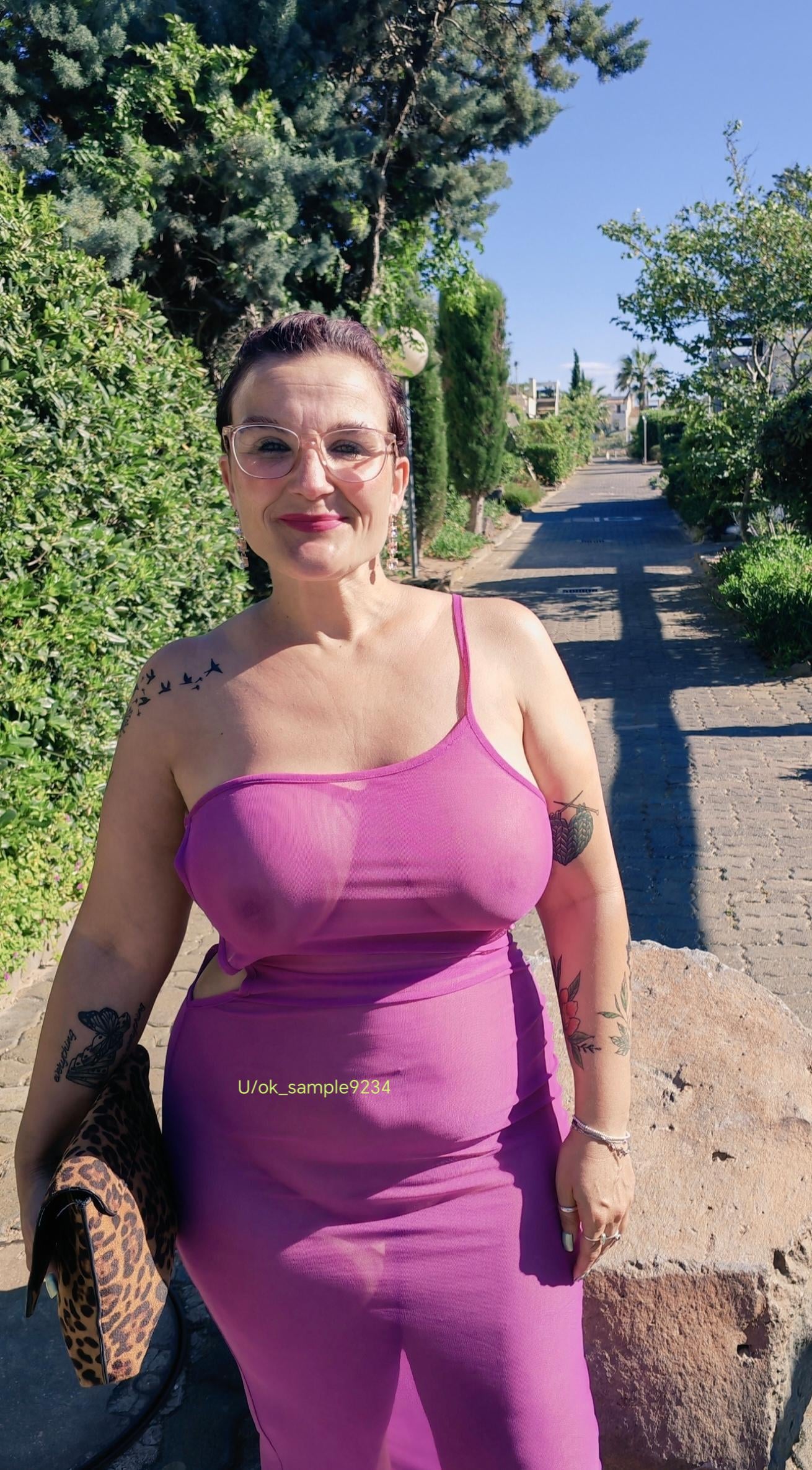 Thicker Lovely evening for a stroll xx 42 UK cougar