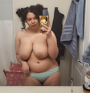 New Sweet Treat w/ Thicc Creamy Center :p