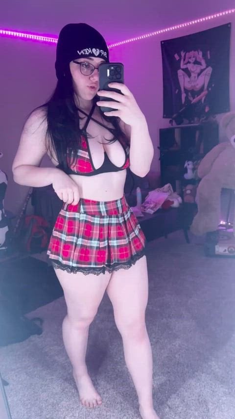 Thicker Curvy bouncing tits