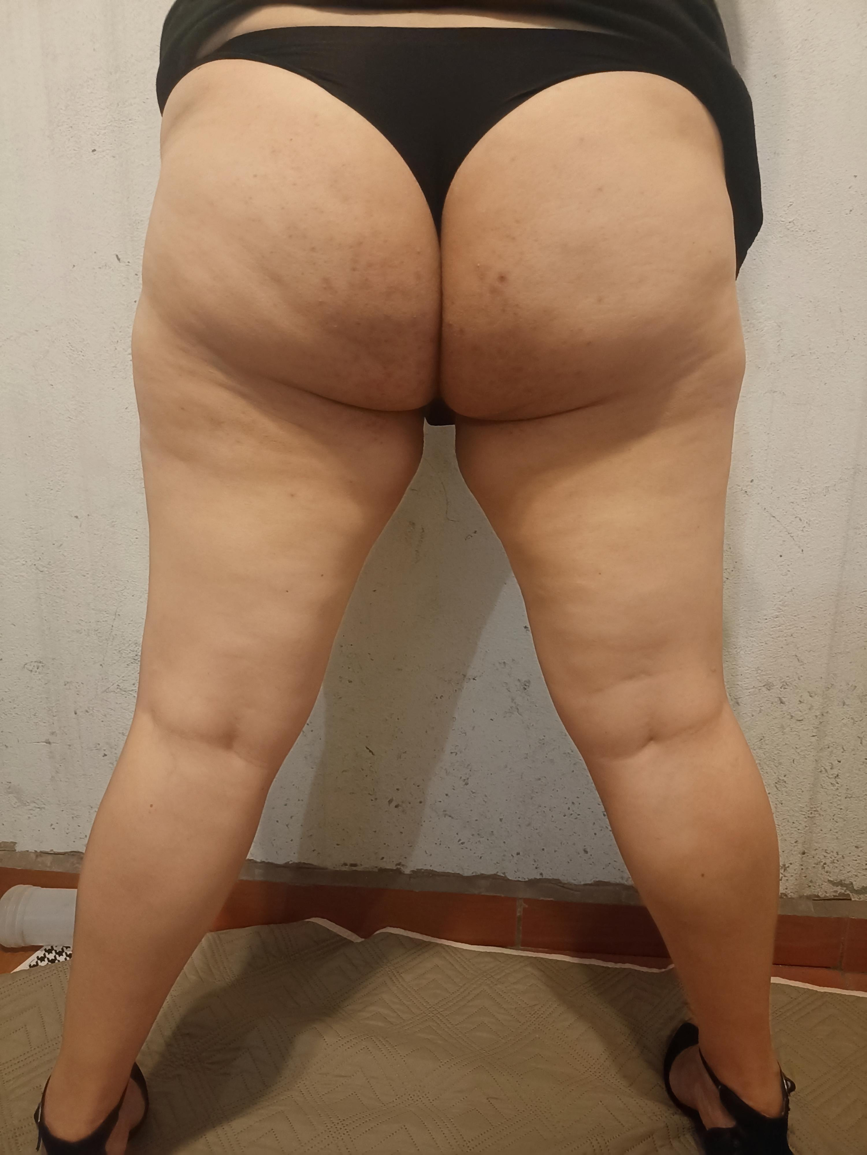 Thicker Just a thick Latina milf for your weekend