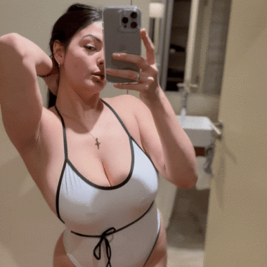 daily dose of natural juicy tiddies