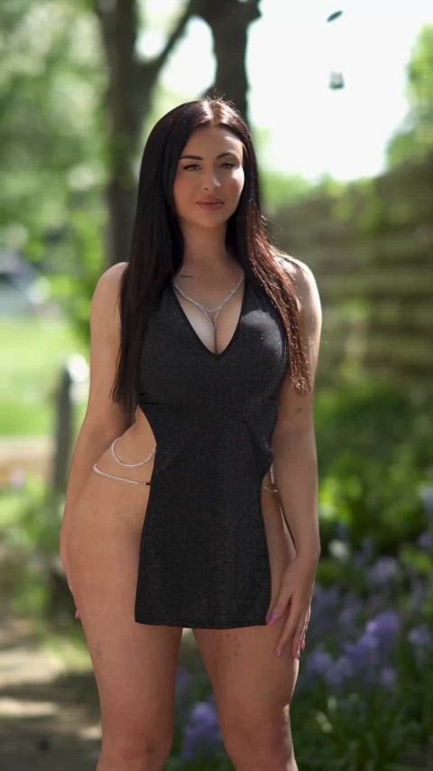 Do you wanna see more Thick White Girls