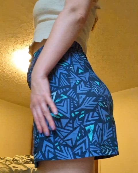 PAWG My skirt barely covers it