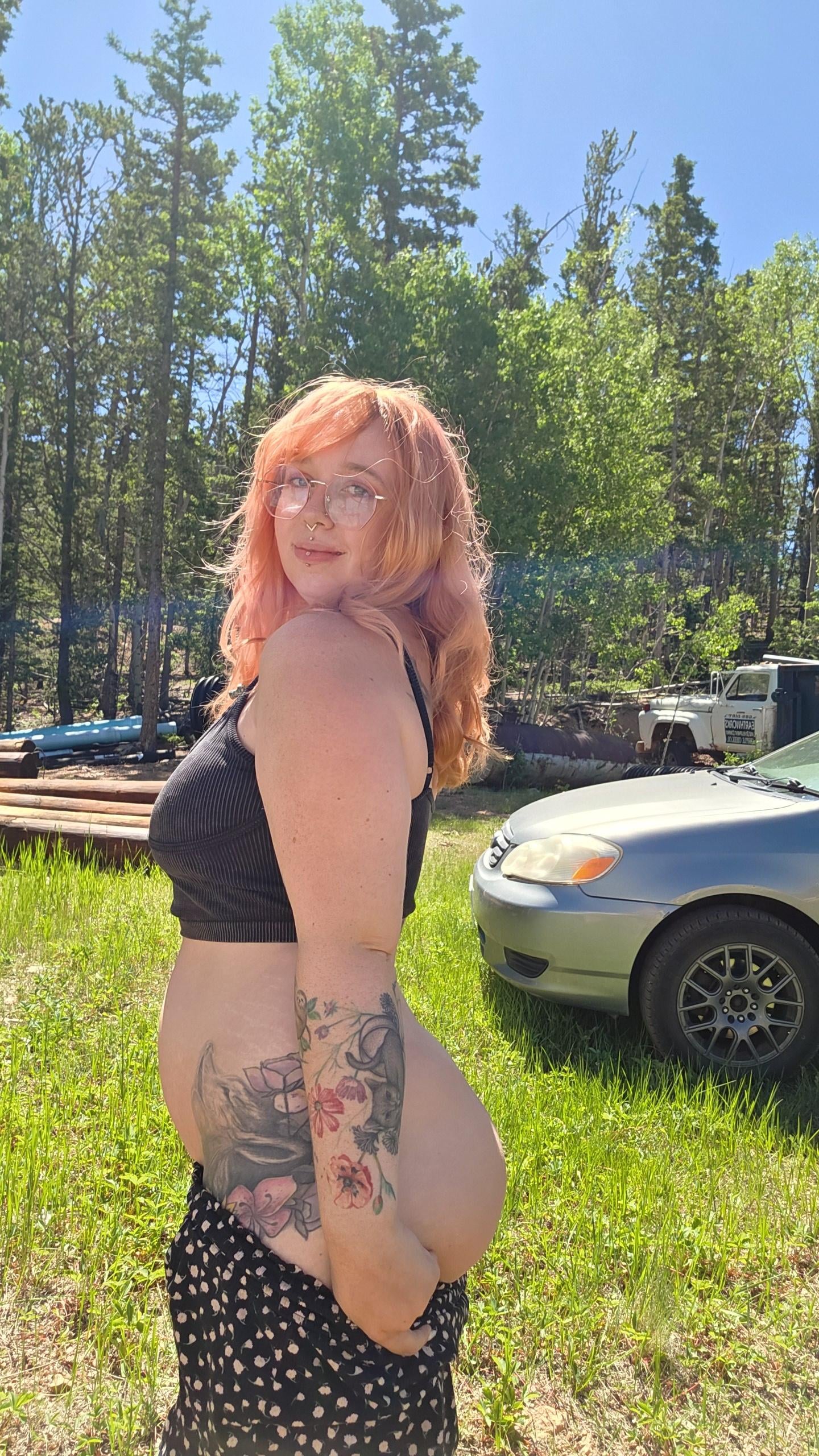 PAWG No ones around so I took some pics