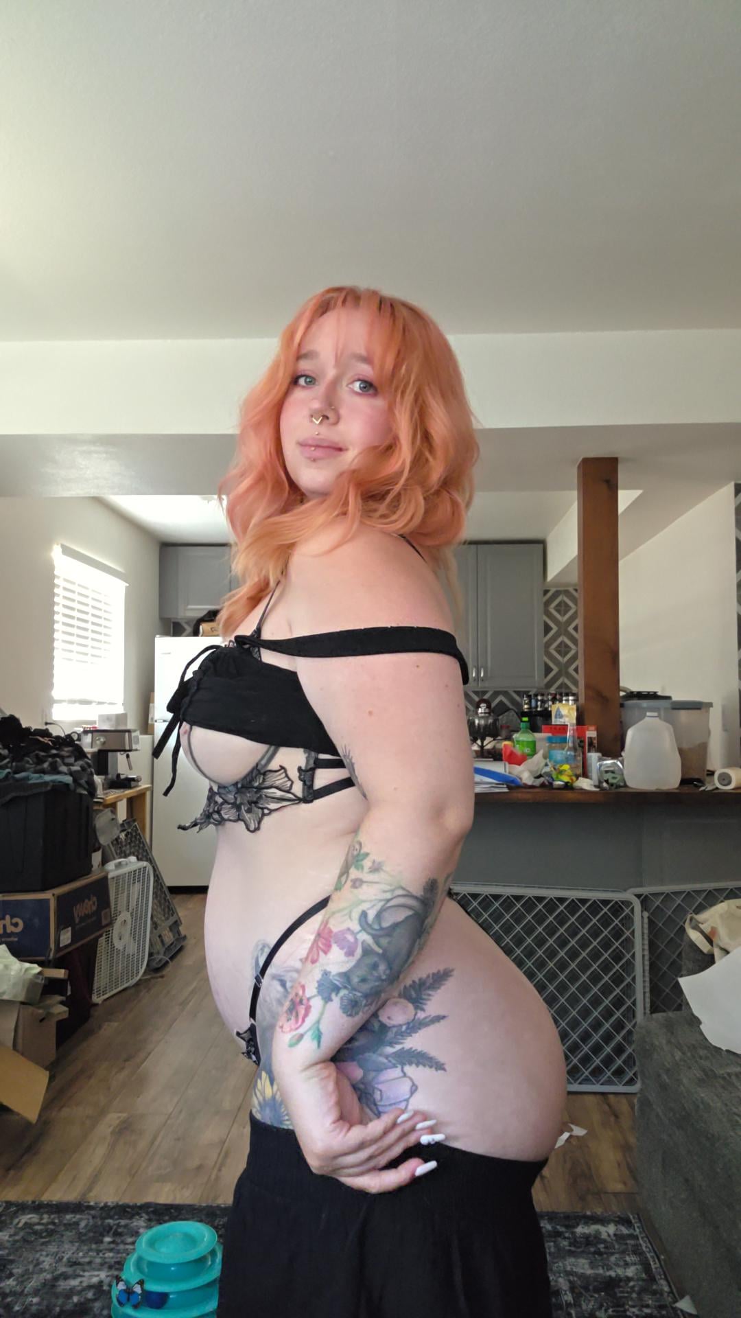 PAWG See how easy it is to slide my shorts