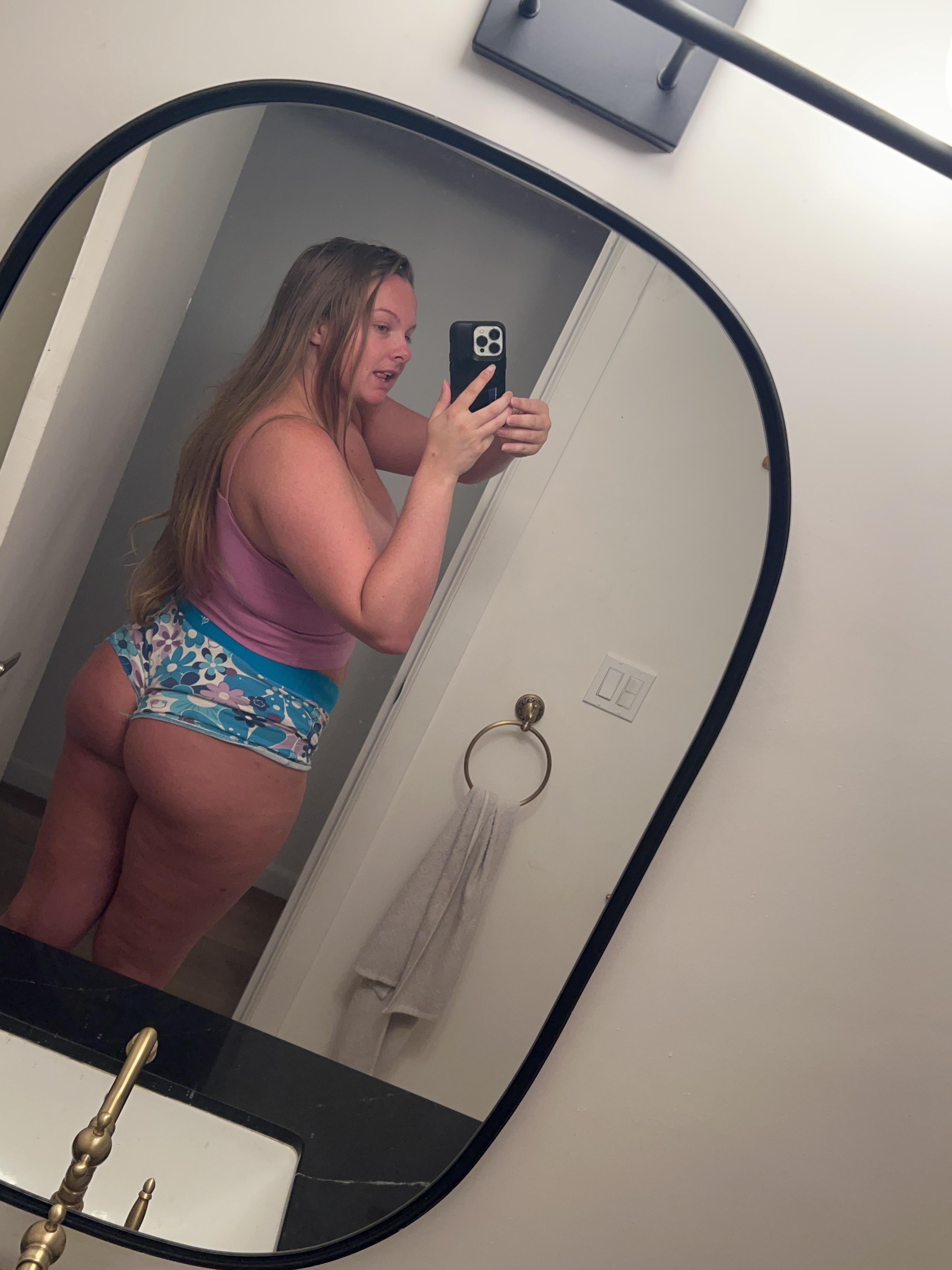 PAWG These shorts are from grade school…but the booty isnt