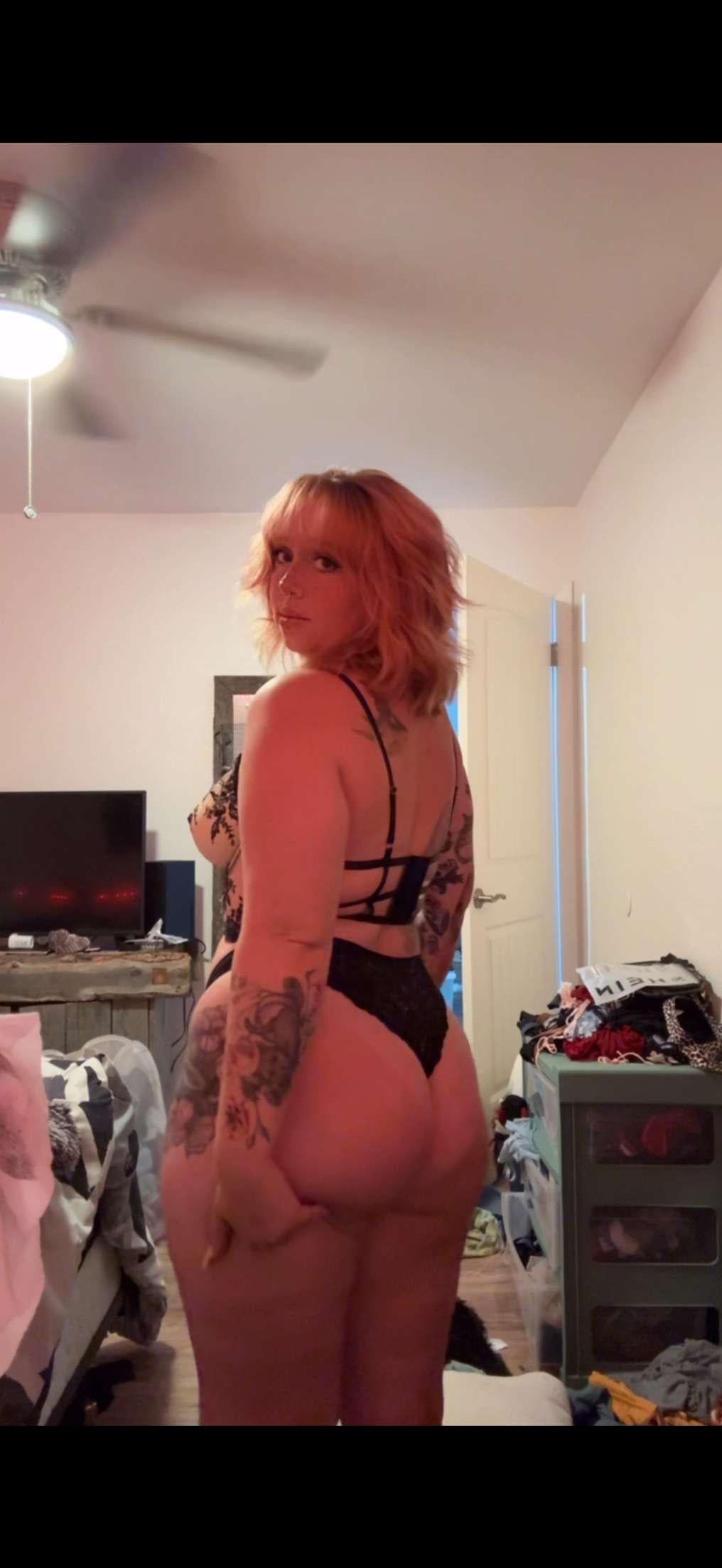 PAWG Want to grab my ass