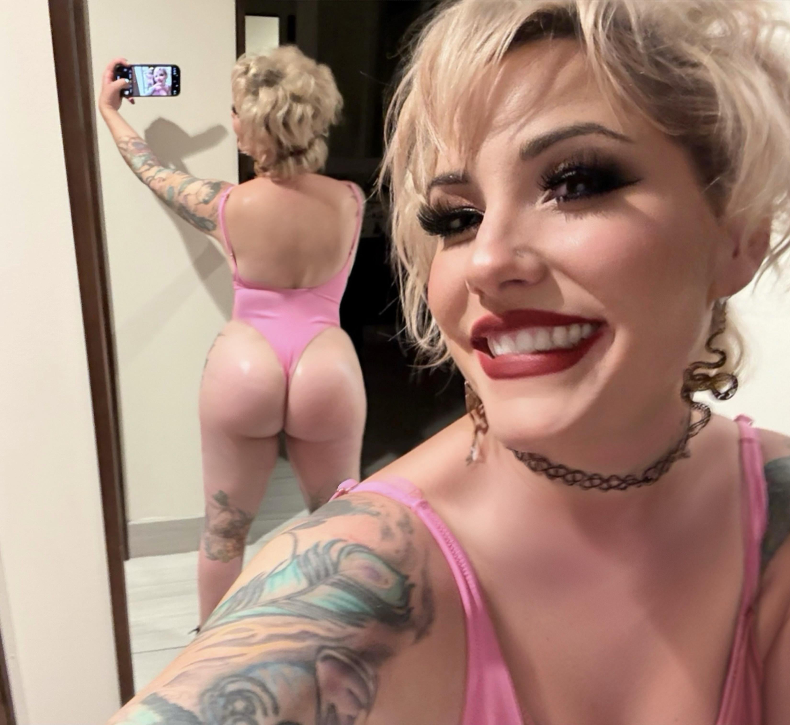 PAWG Would you go to the public pool with me