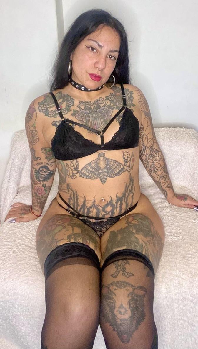 Thicker My curves cant be explained Theyre felt I assure