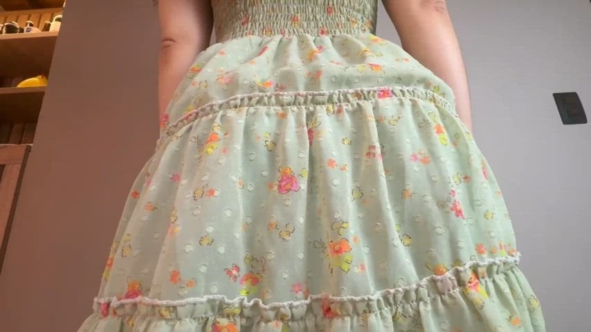 PAWG dress seasons ending… get under n eat while u