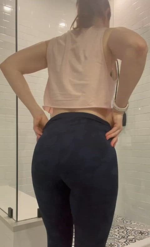 This thick body was made for hard deep strokes