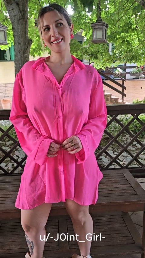 Trying to impress you with my thickness OC