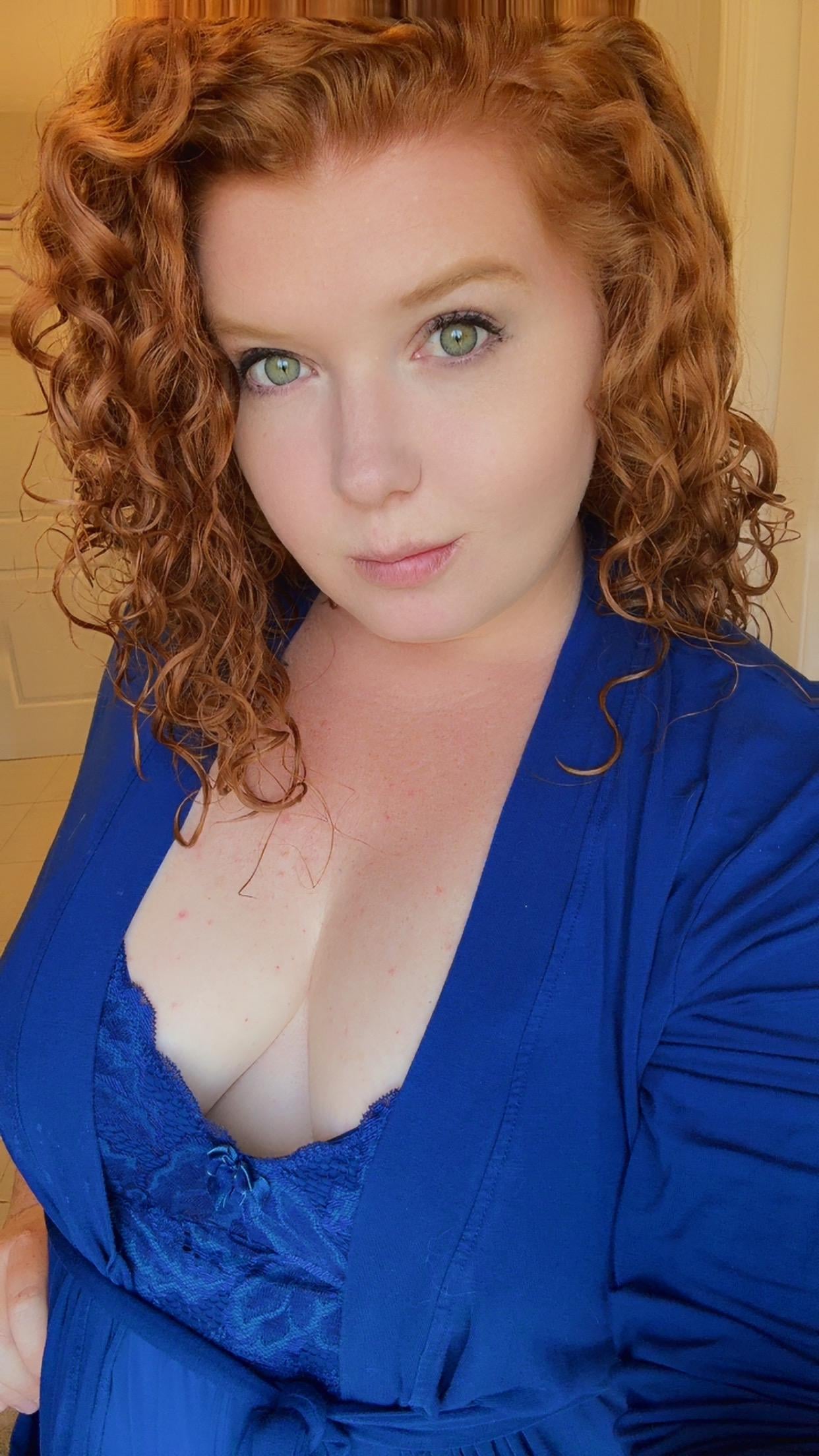 Nothing like a thick redhead Thick White Girls