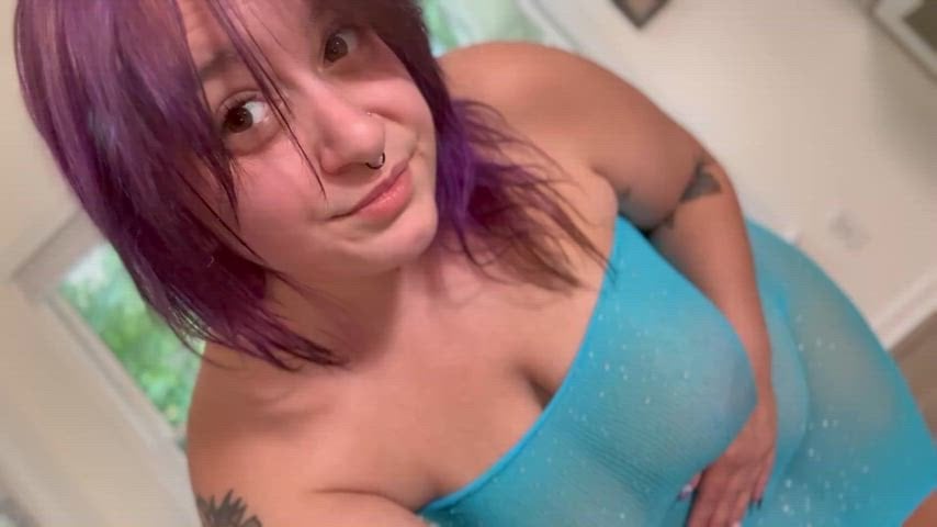 PAWG juicy jiggly pawg at your service