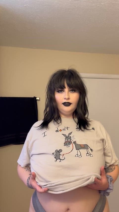 thick goth tits are my fav Thick White Girls