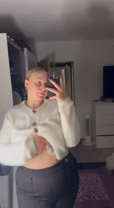 I used to hide these thicc tits, but now that I'm divorced...