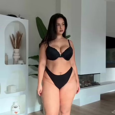 I wonder how many of you would actually fuck a thick Arab girl