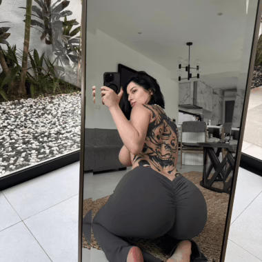 My thick curves hug every outfit just right