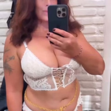 I’m available 52f
