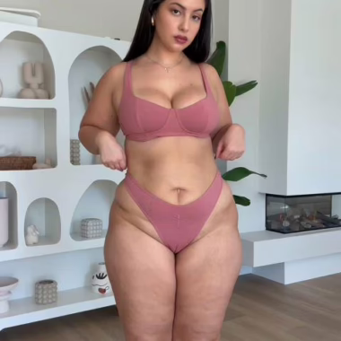 Do I look too thick for you or am I just overthinking it?