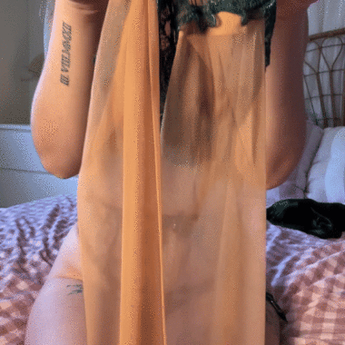 Ravish me in this lingerie