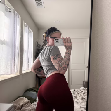 these leggings make me feel festive