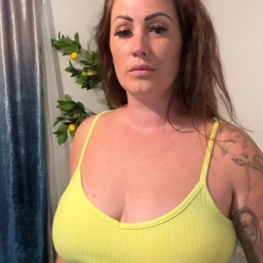 What do you call a mom who would fuck on the first date