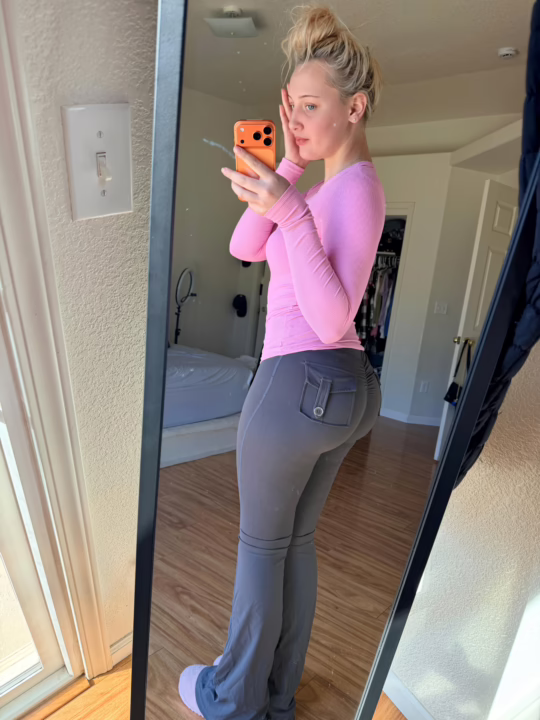 I need a PAWG girlfriend 😂👱🏻‍♀️