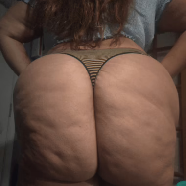 You can't be thick without a few dimples on your cheeks!