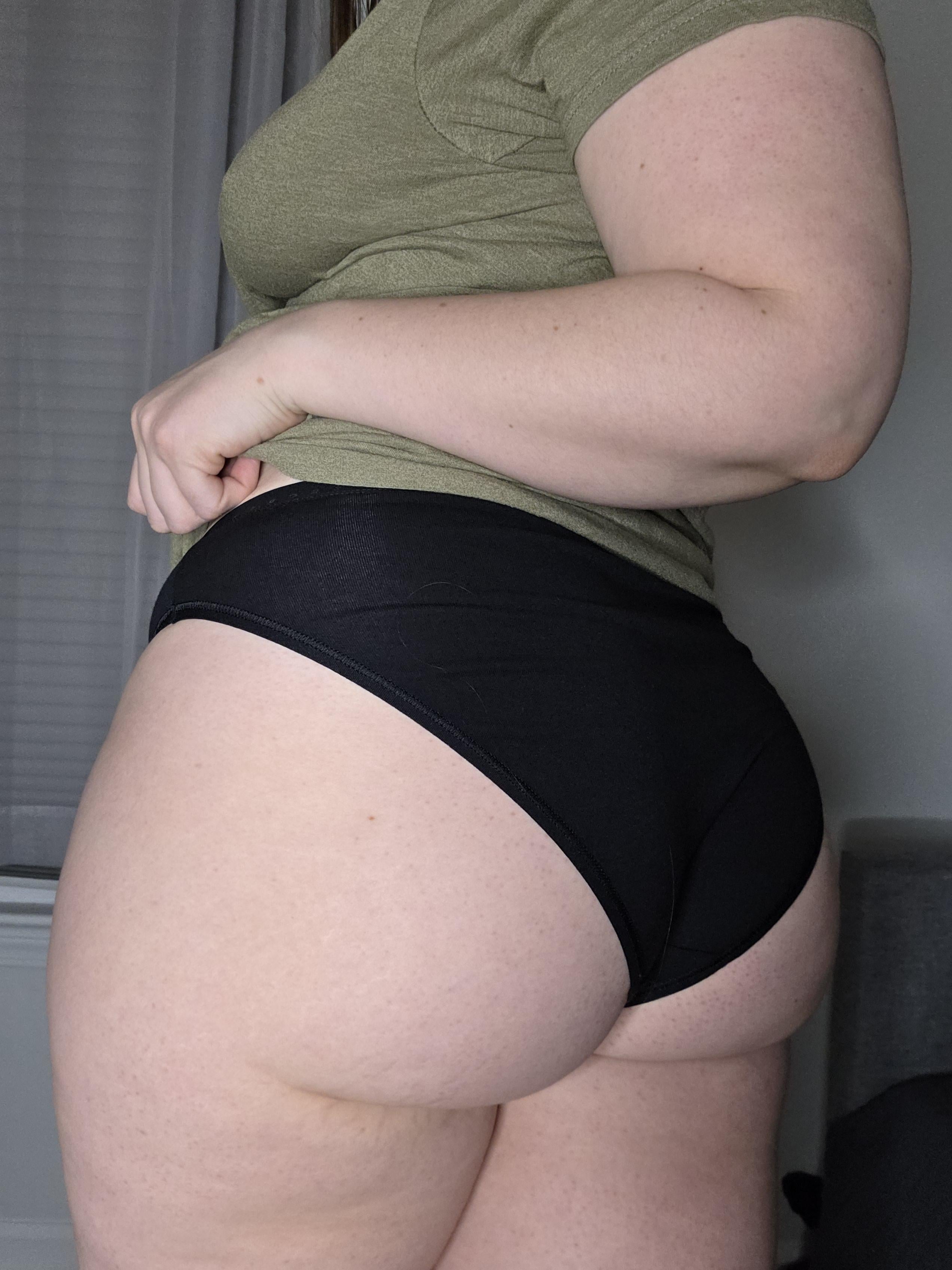 Cheeky and comfy just how I like it Thick
