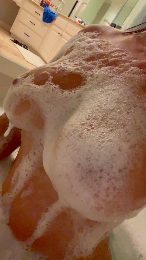 Thick MILF bubbles are the best bubbles Thick White